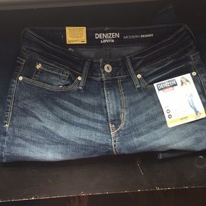 Levi’s skinny jeans 👖